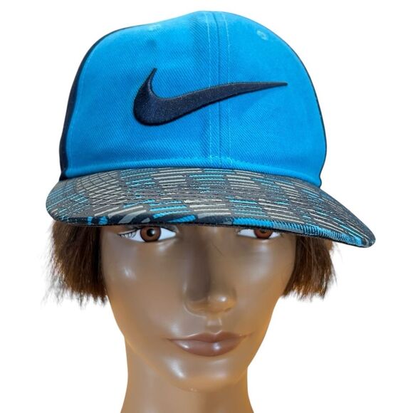 Nike Other - Youth Nike True Blue Swoosh SnapBack Hat